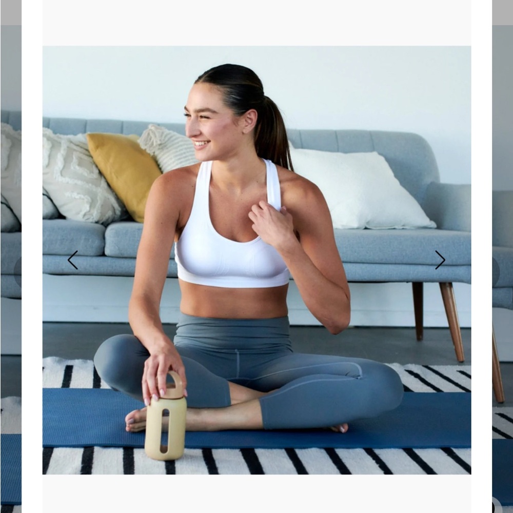 Sports bra in white